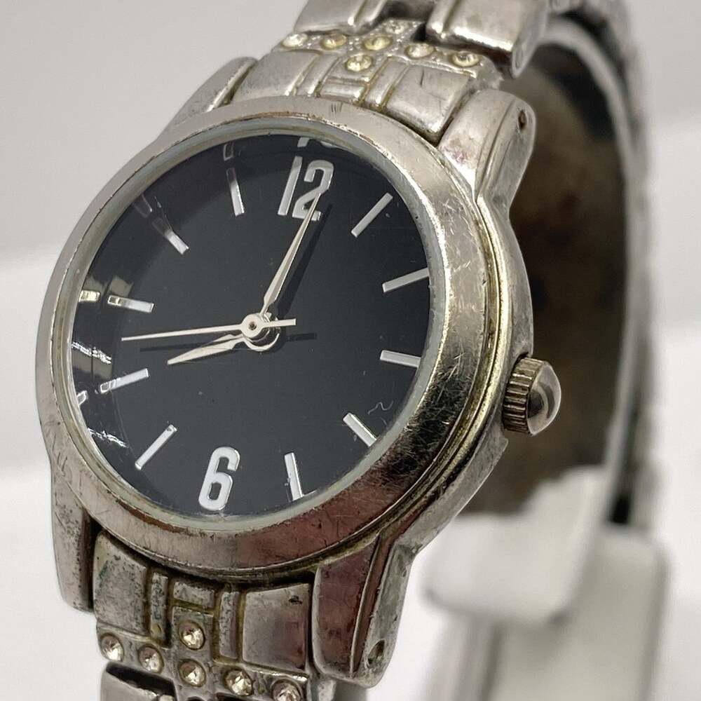 Vintage Womens Silver Tone Quartz Fashion Watch Works New Battery